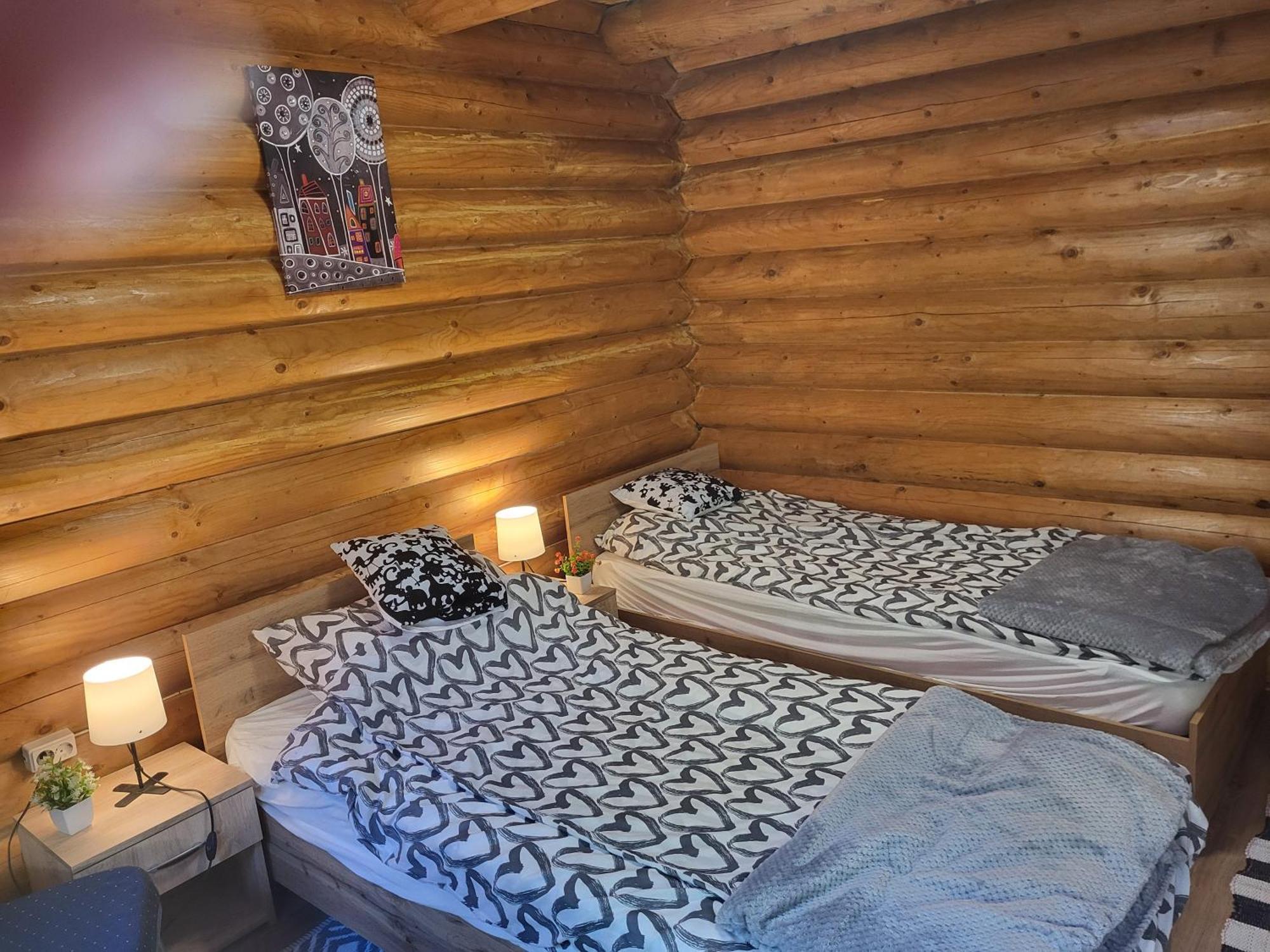 Woodhouse Appartement Eger Buitenkant foto